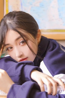 坐在学霸的棍子上背单词